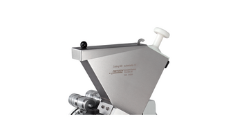 Protected funnel with sample pusher Protected funnel with sample pusher